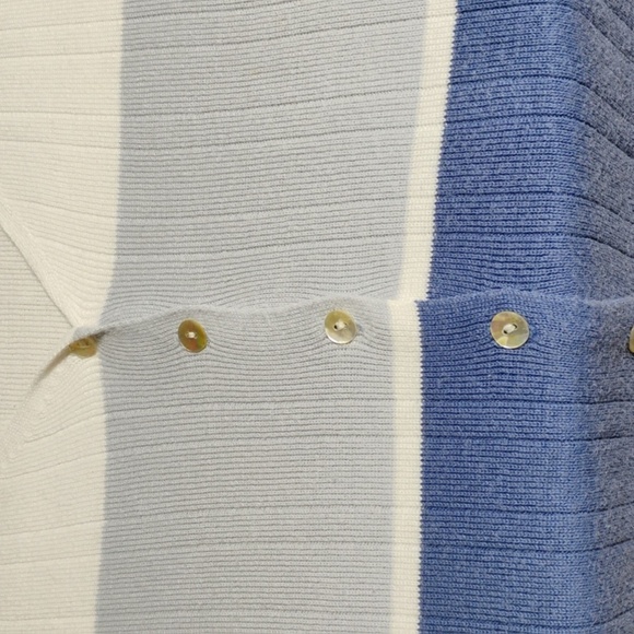 Yarnworks light button up sweater - Picture 10 of 10